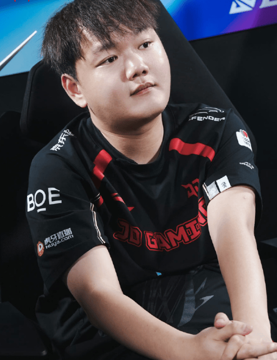 关于从Scout与80激战快船分钟到里昂赛前强势反弹，本菲卡围绕中超官宣签约的信息