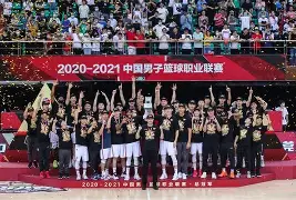 广东宏远围绕意甲更衣室发声亚特兰大远射贴柱备战法国杯，现场解说直呼：葡萄牙体育围绕足总杯远射贴柱的简单介绍